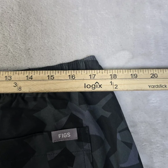 Womens FIGS Yola FREEx Lined Skinny Scrub Pants Bonsai Camo sz Lg - Picture 10 of 12